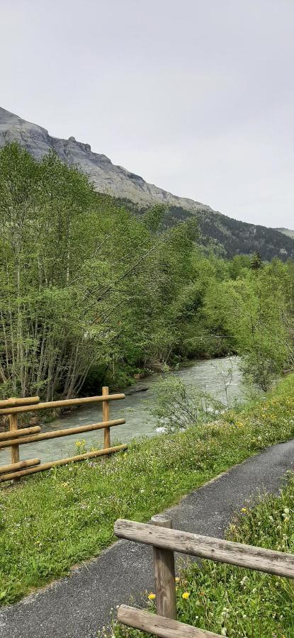 Un Havre De Paix Aux Pieds Des Chemins De Montagne Apartment เลกงตามีน-มงฌัว ภายนอก รูปภาพ